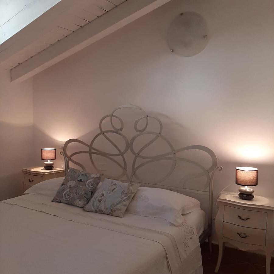 Loft Trabucco - In The Heart Of Salo City Center, Lake View, 4 Rooms Exterior photo