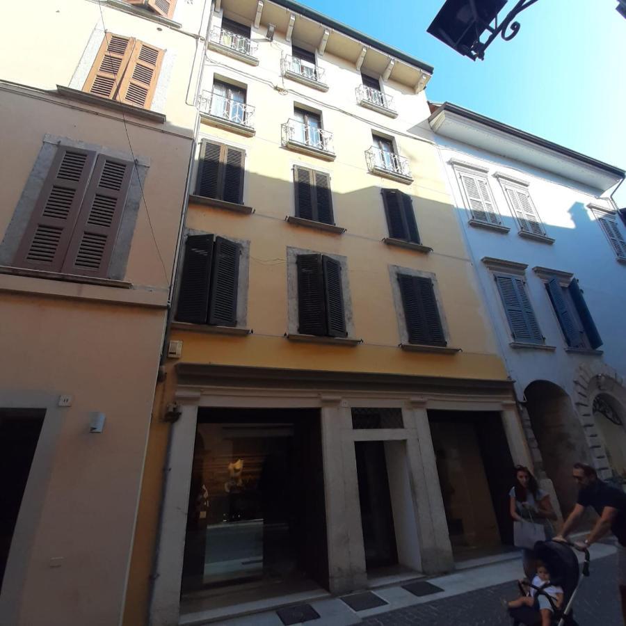 Loft Trabucco - In The Heart Of Salo City Center, Lake View, 4 Rooms Exterior photo