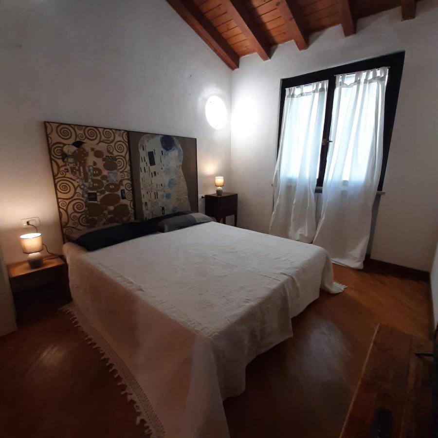Loft Trabucco - In The Heart Of Salo City Center, Lake View, 4 Rooms Exterior photo